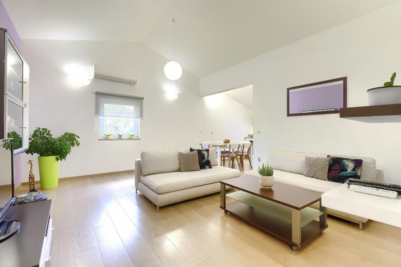 Homestay Pula Extérieur photo