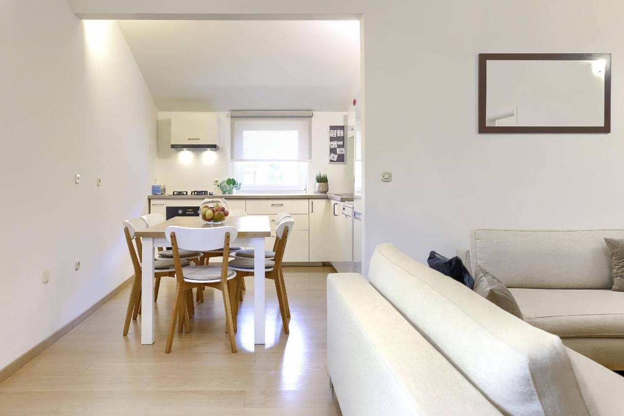 Homestay Pula Extérieur photo