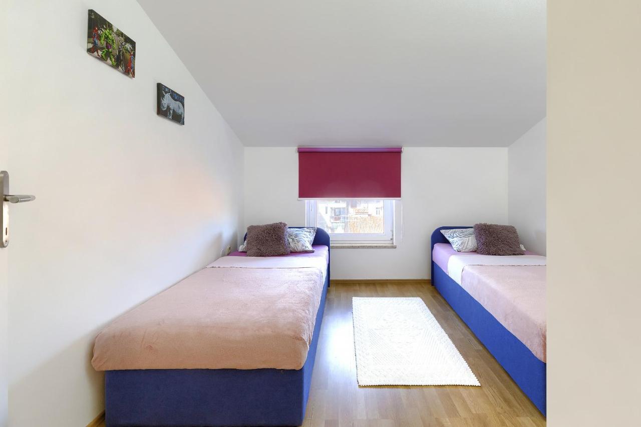 Homestay Pula Extérieur photo